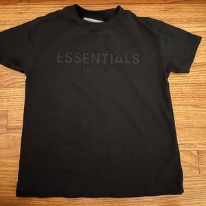 Fear of good essentials kids black shirt size 6/7